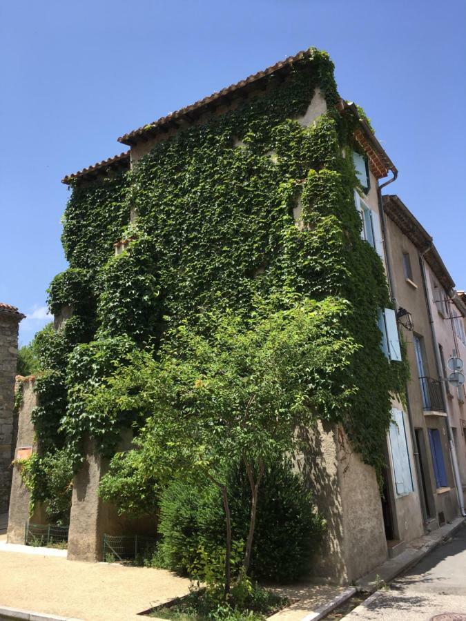 Entre L'Eglise Et La Place Villa Quillan Luaran gambar